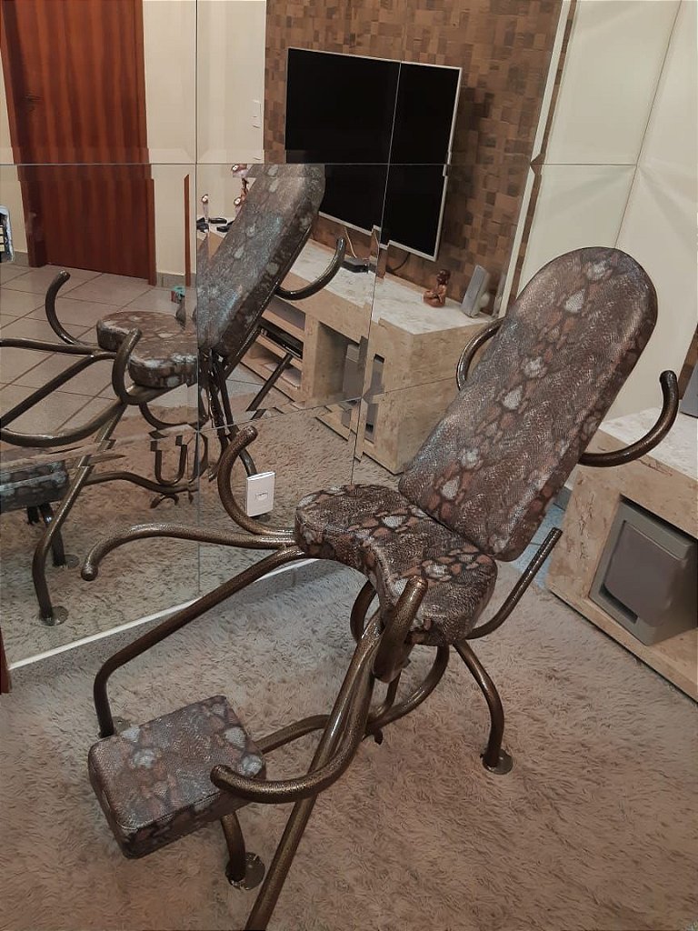 Cadeira Erótica para Motel — estampa Píton
