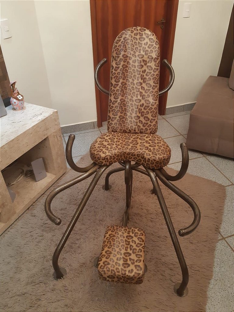 Cadeira Erótica para Motel — estampa Onça Bege